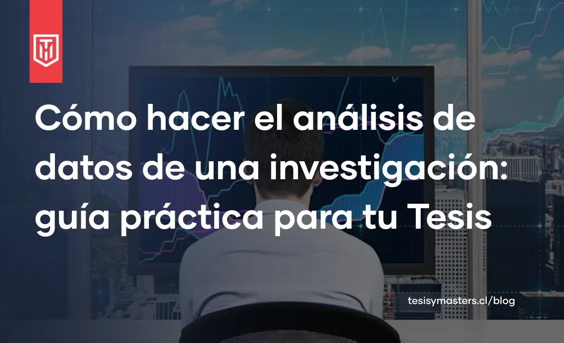 Persona analizando gráficos estadísticos y datos en pantalla de computadora con vista urbana de fondo, representando el proceso de análisis de datos para investigación de tesis